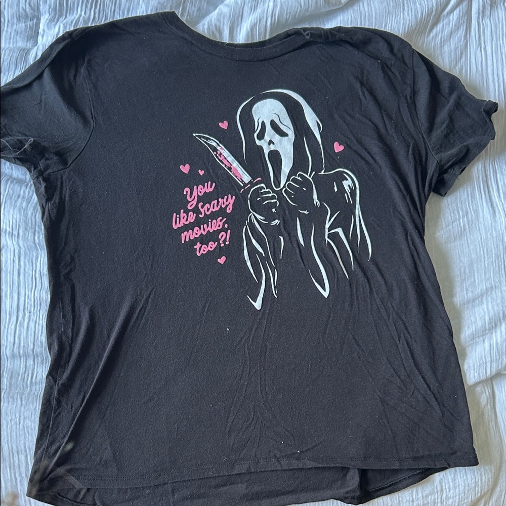 Black Graphic Tee with Scream Ghost Face Horror Print